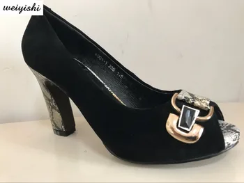 black woman sandals,low price,real cow leather,hot sale 02
black woman sandals,low price,real cow leather,hot sale 02