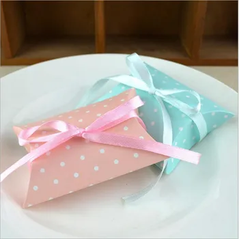 European cute Pillow Style Polka Dots Wedding Favors Candy Boxes Wedding Decorations Baby Shower Party Gift Box + Ribbons 100pcs
European cute Pillow Style Polka Dots Wedding Favors Candy Boxes Wedding Decorations Baby Shower Party Gift Box + Ribbons 100pcs