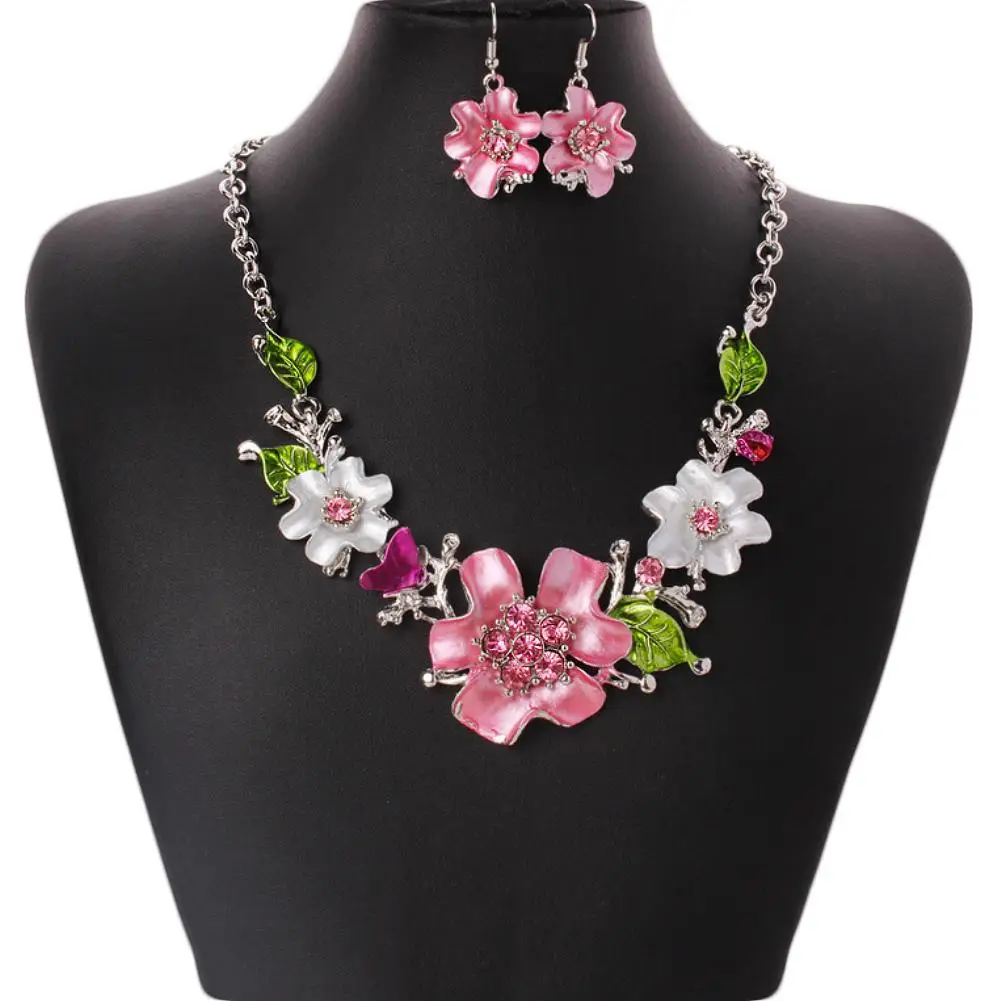 Chic Women Rhinestone Inlaid Flower Pendant Hook Earrings Necklace Set Jewelry New Chic Vintage
Chic Women Rhinestone Inlaid Flower Pendant Hook Earrings Necklace Set Jewelry New Chic Vintage