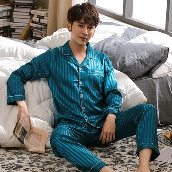 New Autumn Winter Warm Long Sleeve Men's Silk Pajamas Set Turn-down Collar Cardigan Leisure Loose Big Size L-3XL Male Pyjamas
New Autumn Winter Warm Long Sleeve Men's Silk Pajamas Set Turn-down Collar Cardigan Leisure Loose Big Size L-3XL Male Pyjamas