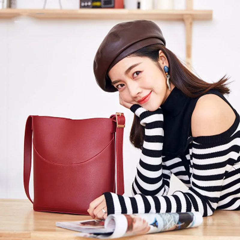 SEREQI new listing European and American fashion travel shoulder bag ladies portable handbag women's diagonal bag bag women
SEREQI new listing European and American fashion travel shoulder bag ladies portable handbag women's diagonal bag bag women