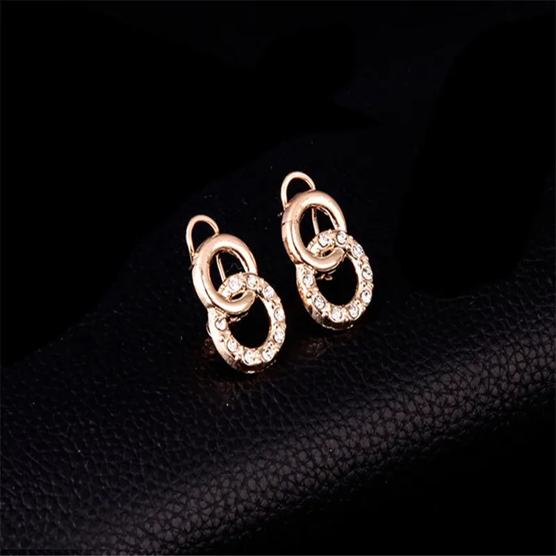 4pcs/set Europe And America Jewelry Necklace Earrings Bracelet Ring For Women Party Jewelry Accessories Gift
4pcs/set Europe And America Jewelry Necklace Earrings Bracelet Ring For Women Party Jewelry Accessories Gift