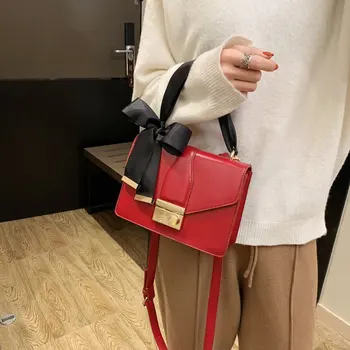 Korean version of personalized women's bag 2019 new style Baitao fashionable small bag bow handheld oblique bag lock small squar
Korean version of personalized women's bag 2019 new style Baitao fashionable small bag bow handheld oblique bag lock small squar