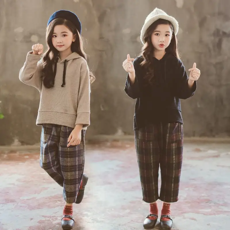 2019 New Children Clothes Suits Kids Girl Long Sleeve Hooded Knitted Top+Woolen Plaid Pants Sets Teen Girl Causal Tracksuit Q715
2019 New Children Clothes Suits Kids Girl Long Sleeve Hooded Knitted Top+Woolen Plaid Pants Sets Teen Girl Causal Tracksuit Q715