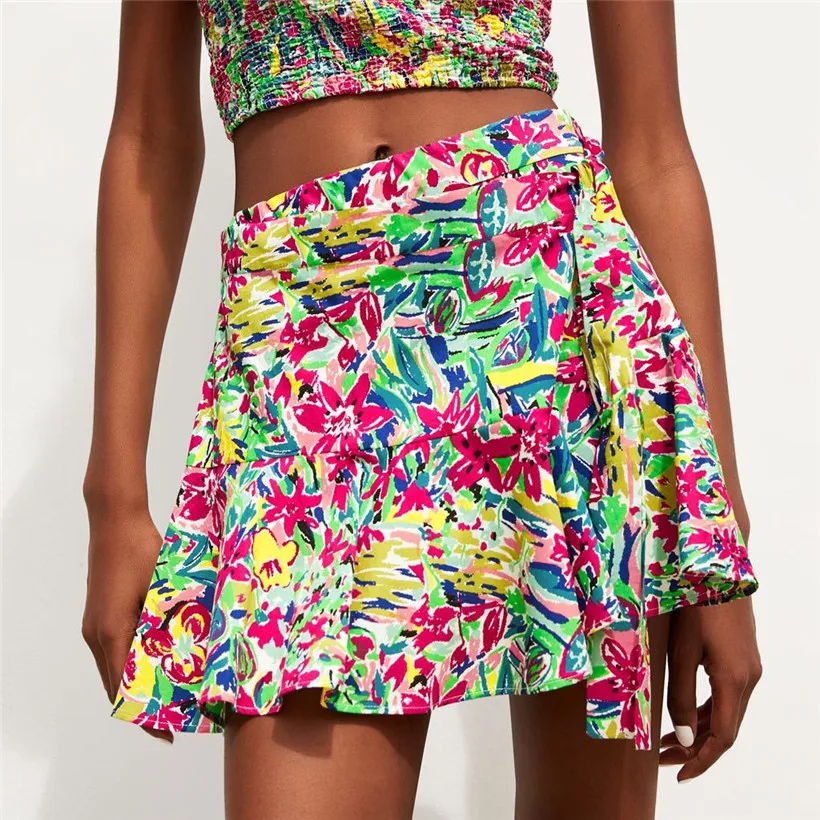 Women style casual floral print shorts skirts sashes elastic waist side zipper fly design female 2019 summer stylish shorts
Women style casual floral print shorts skirts sashes elastic waist side zipper fly design female 2019 summer stylish shorts