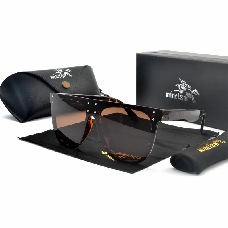 New Arrival Oversized Metal Frame Goggle Sunglasses Brand Designer Stars Decoration Men and Women Large Mask Gothic Shade FML
New Arrival Oversized Metal Frame Goggle Sunglasses Brand Designer Stars Decoration Men and Women Large Mask Gothic Shade FML