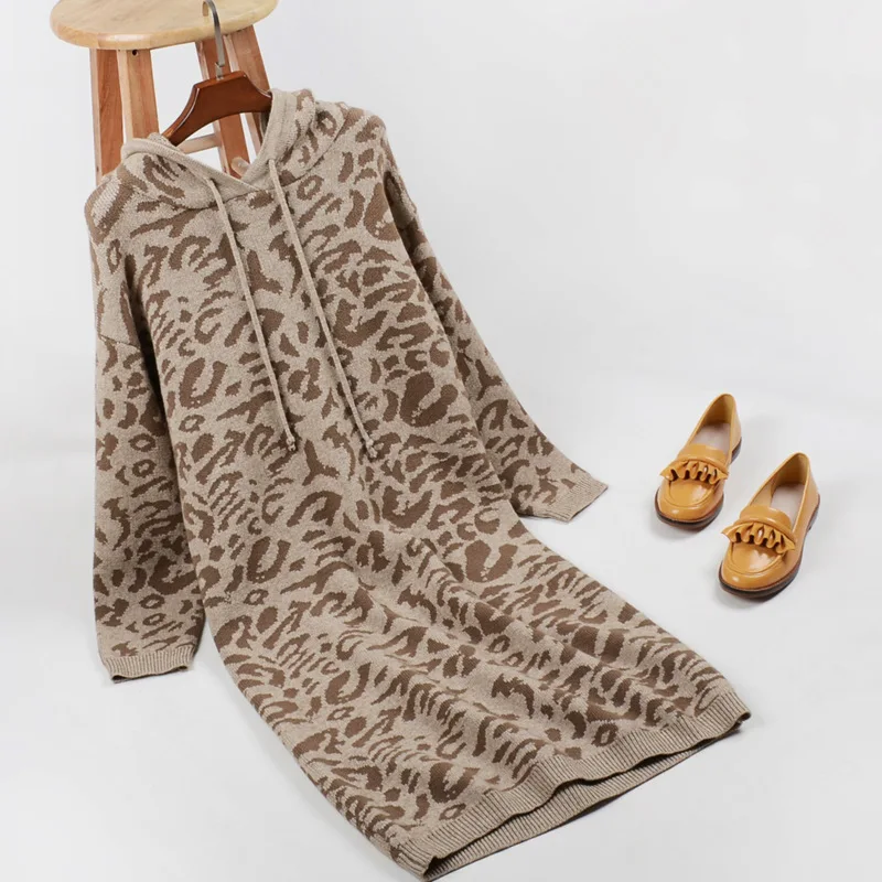 The New winter dress female leopard grain dress leopard hooded show thin long sweater knitting dress woman
The New winter dress female leopard grain dress leopard hooded show thin long sweater knitting dress woman