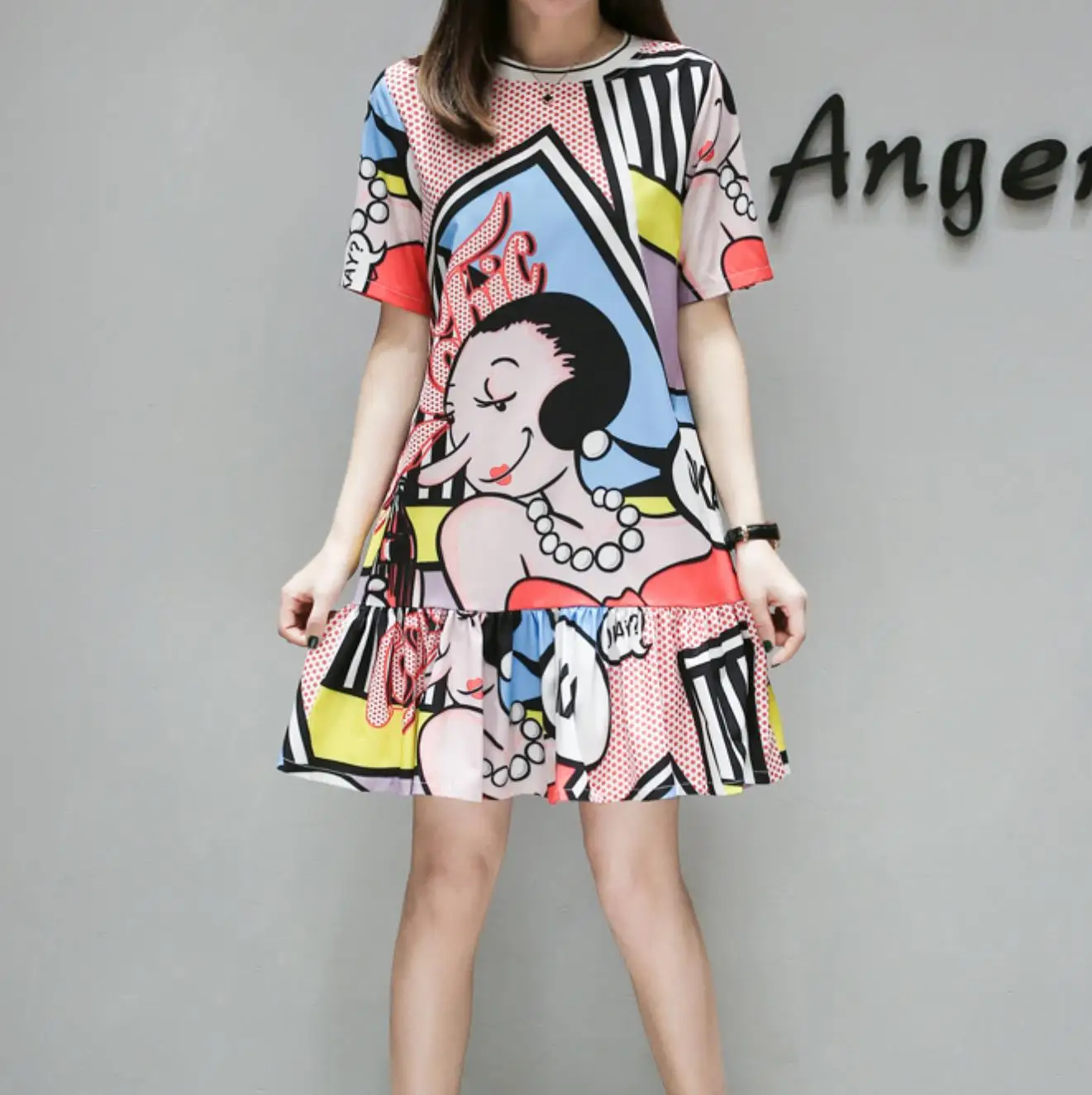 Plus Size Women Chiffon Ruffle Dress Summer Loose Casual A-Line Mini Dresses 2019 Cute Cartoon Girl Print Short Sleeve
Plus Size Women Chiffon Ruffle Dress Summer Loose Casual A-Line Mini Dresses 2019 Cute Cartoon Girl Print Short Sleeve