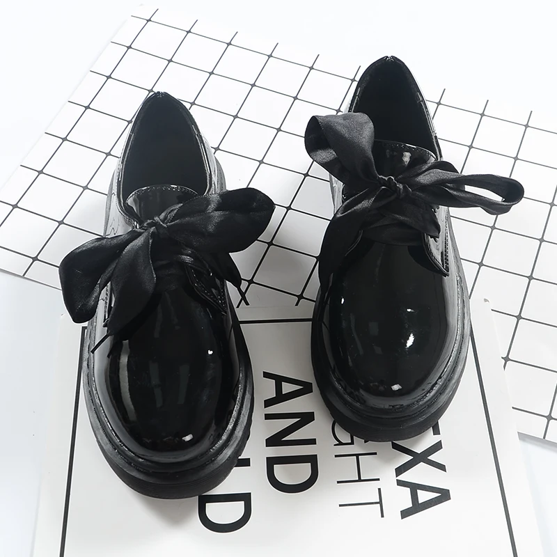 New England style retro PU shoes Round Head Low help Martin Shoes College Japanese Bowknot Princess Kawaii Girl Women Shoes
New England style retro PU shoes Round Head Low help Martin Shoes College Japanese Bowknot Princess Kawaii Girl Women Shoes