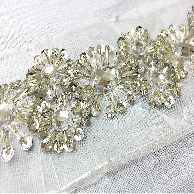 2yards Beaded Sequin Embroidery Rhinestone Mesh Lace Ribbon Fabric For DIY Sewing Clothes Wedding Dress Collar Lace Applique
2yards Beaded Sequin Embroidery Rhinestone Mesh Lace Ribbon Fabric For DIY Sewing Clothes Wedding Dress Collar Lace Applique