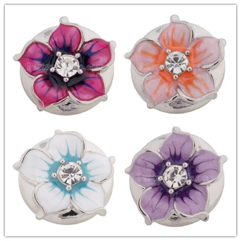 10pcs/lot 20mm flower snaps Silver Plated with Enamel and Rhinestones snap button jewelry fit snap bracelets necklace KC8803
10pcs/lot 20mm flower snaps Silver Plated with Enamel and Rhinestones snap button jewelry fit snap bracelets necklace KC8803