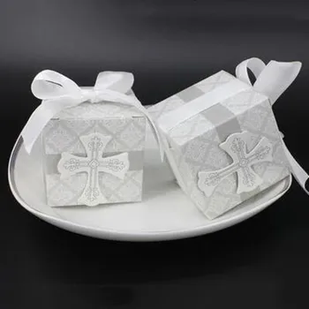 100pcs 5.3x5.3x5.4cm cute Communion cross candy box Christening baby shower wedding party bomboniere wrap holders with ribbons
100pcs 5.3x5.3x5.4cm cute Communion cross candy box Christening baby shower wedding party bomboniere wrap holders with ribbons