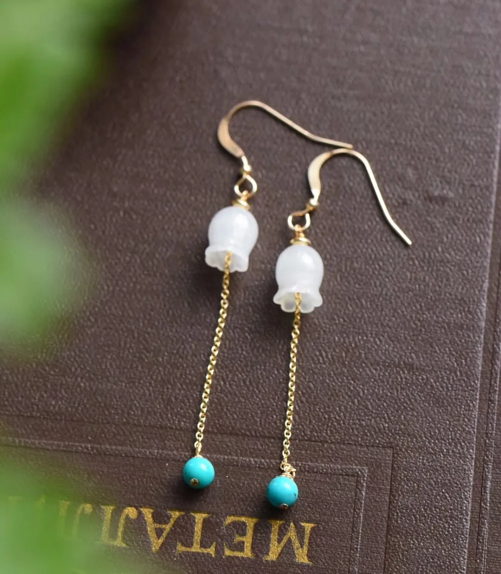 100% 925 sterling silver earrings stylish silver four seasons lily natural Hetian jade earrings
100% 925 sterling silver earrings stylish silver four seasons lily natural Hetian jade earrings