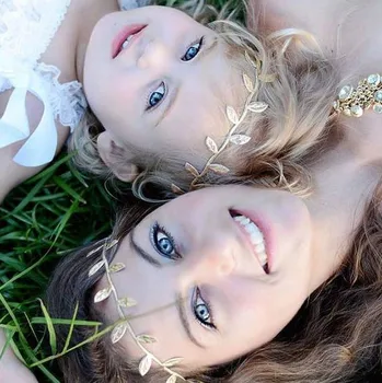 2pcs Kids Baby Girl Parent-child Adult Sequin Leaves Supreme Headband Kids Hair Band Bebe Girls Headbands Headwear Accessories
2pcs Kids Baby Girl Parent-child Adult Sequin Leaves Supreme Headband Kids Hair Band Bebe Girls Headbands Headwear Accessories