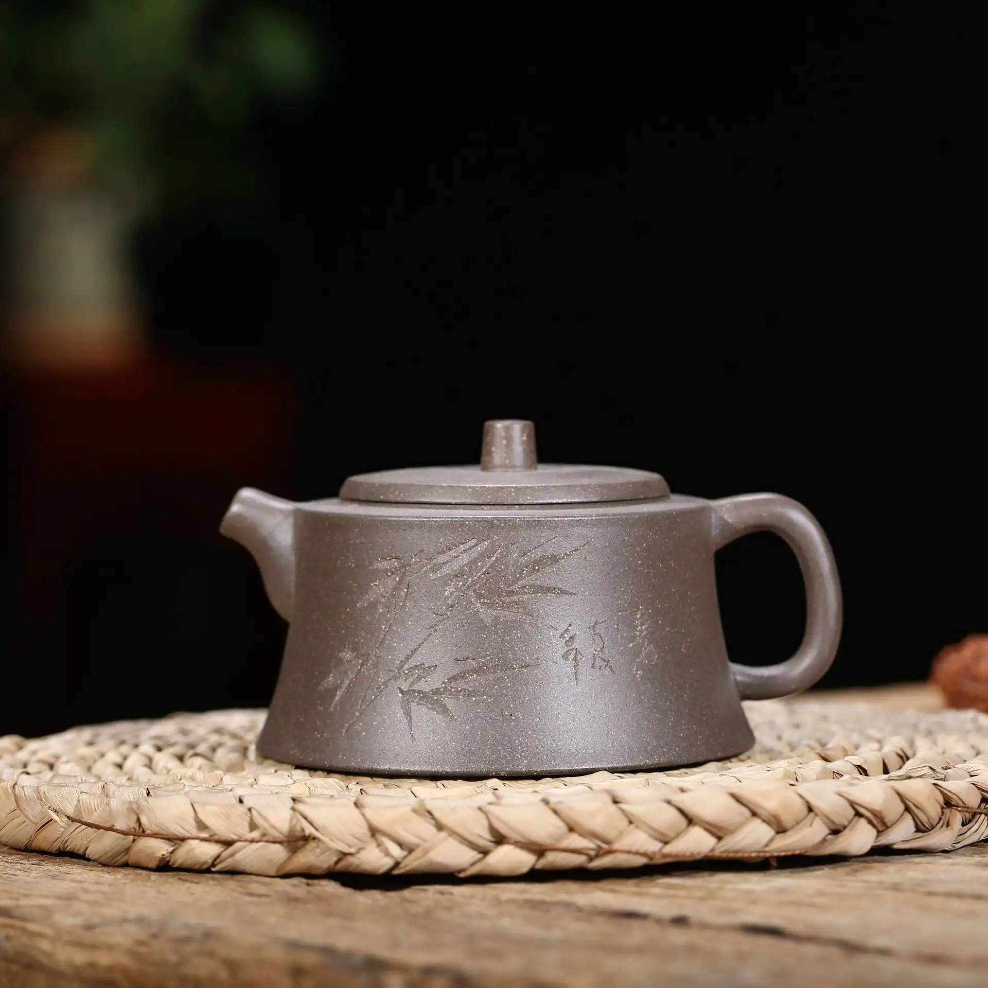 Teapot Raw Ore Pure Manual Grey Lime Clay Pot Lettering Engraving Tiny The Shang Dynasty Reason A Piece Of Generation Hair
Teapot Raw Ore Pure Manual Grey Lime Clay Pot Lettering Engraving Tiny The Shang Dynasty Reason A Piece Of Generation Hair