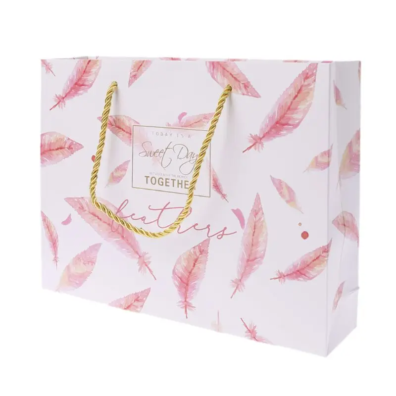 Paper Gift Bag with Handle Wrapping Package Festival Jewelry Wedding Party Recyclable Bags Birthday Supplies
Paper Gift Bag with Handle Wrapping Package Festival Jewelry Wedding Party Recyclable Bags Birthday Supplies