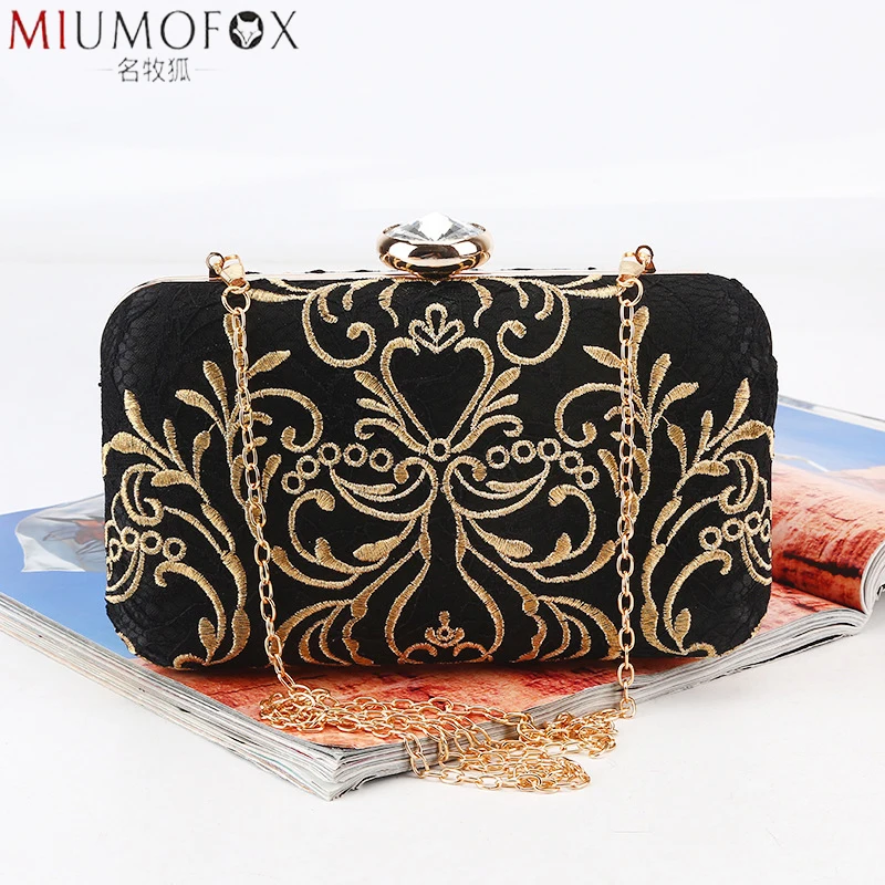 Fashion New Printed Gold Embroidery Evening Bag Vintage Chain Shoulder Messenger Bag Clutch Lady Party Dinner Wedding Handbags
Fashion New Printed Gold Embroidery Evening Bag Vintage Chain Shoulder Messenger Bag Clutch Lady Party Dinner Wedding Handbags
