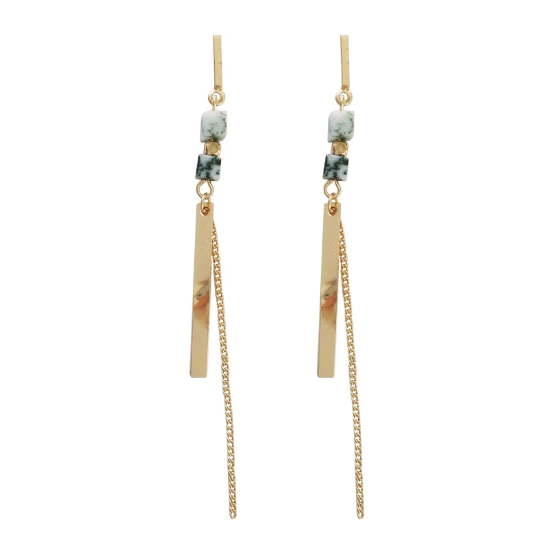 The new curve of the long metal fringe of the female geometric square green stone ears pierced women jewelry wholesale
The new curve of the long metal fringe of the female geometric square green stone ears pierced women jewelry wholesale
