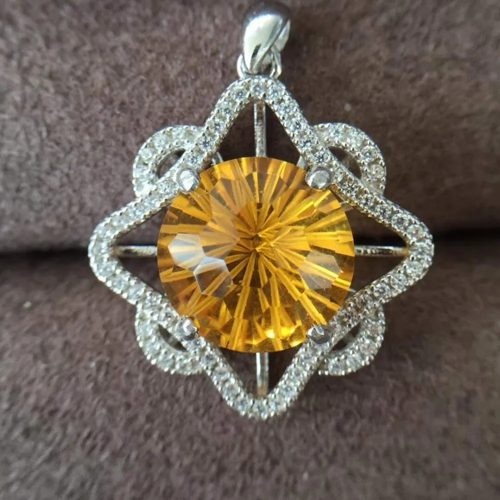 Natural color Citrine Pendant 925 silver rose golden Free mailing.High cleanliness.
Natural color Citrine Pendant 925 silver rose golden Free mailing.High cleanliness.