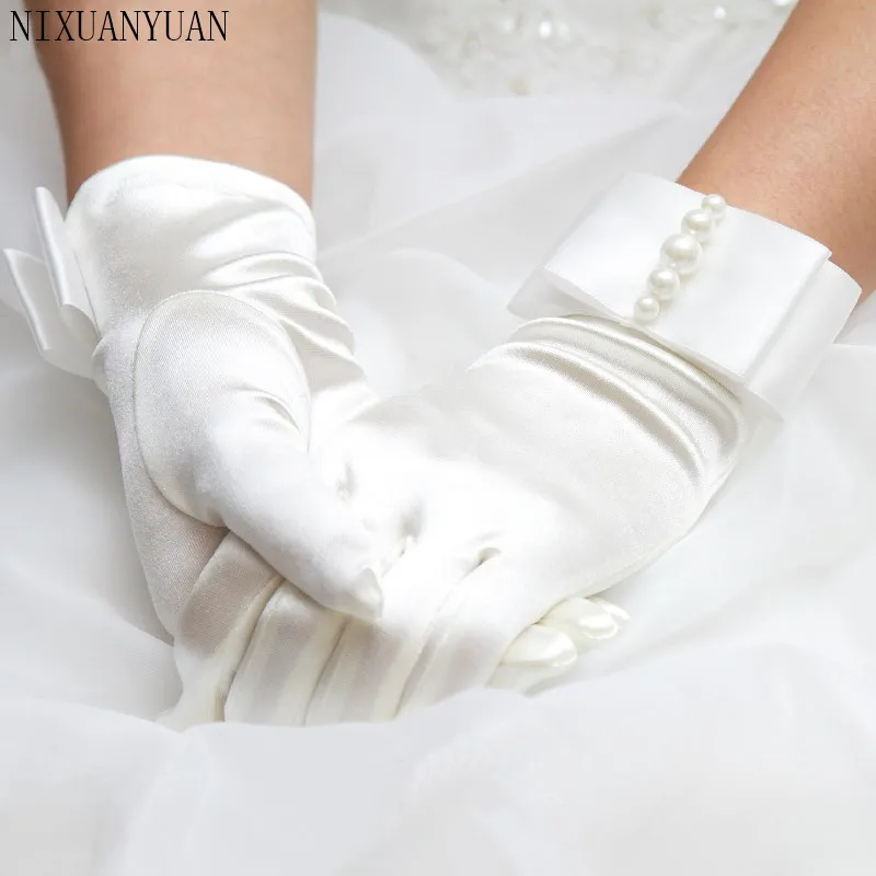 White Beige Pearl Short Bridal Gloves Wedding Guantes De Novia Figner Satin Gloves Accessories Bridal Gloves High Quality
White Beige Pearl Short Bridal Gloves Wedding Guantes De Novia Figner Satin Gloves Accessories Bridal Gloves High Quality