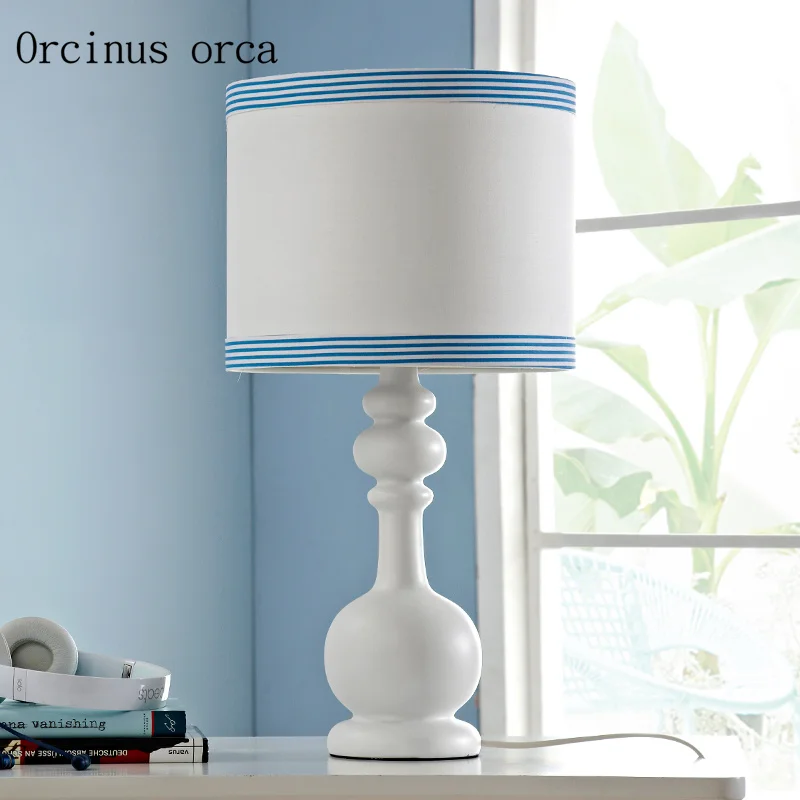 Nordic modern simple resin table lamp boy bedroom bedside lamp originality white LED decorative desk lamp free shipping
Nordic modern simple resin table lamp boy bedroom bedside lamp originality white LED decorative desk lamp free shipping