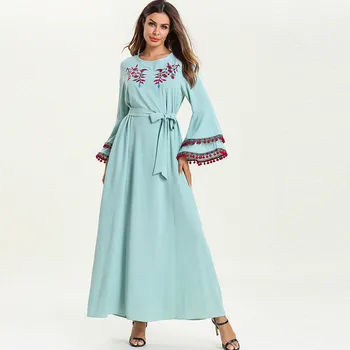 Elegant Muslim Flare Sleeve Maxi Dress Embroidery Abaya Kimono Long Robe Gowns Jubah Ramadan Middle East Eid Islamic Prayer
Elegant Muslim Flare Sleeve Maxi Dress Embroidery Abaya Kimono Long Robe Gowns Jubah Ramadan Middle East Eid Islamic Prayer
