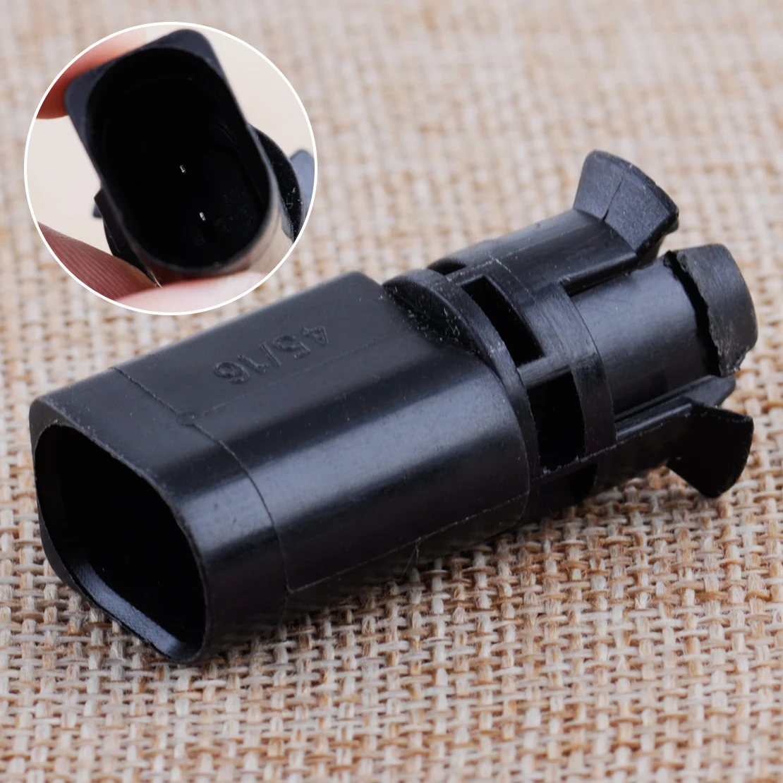 CITALL Car Ambient Air Temperature Sensor Plug 1J0919379A Fit For VW Beetle Golf Jetta Phaeton Touareg 2004 2005
CITALL Car Ambient Air Temperature Sensor Plug 1J0919379A Fit For VW Beetle Golf Jetta Phaeton Touareg 2004 2005