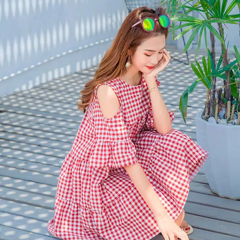Korean Women's Fashion Clothing Summer Plaid Natural Waist Short Sleeve Hollow Out Dress Sweet Style
Korean Women's Fashion Clothing Summer Plaid Natural Waist Short Sleeve Hollow Out Dress Sweet Style