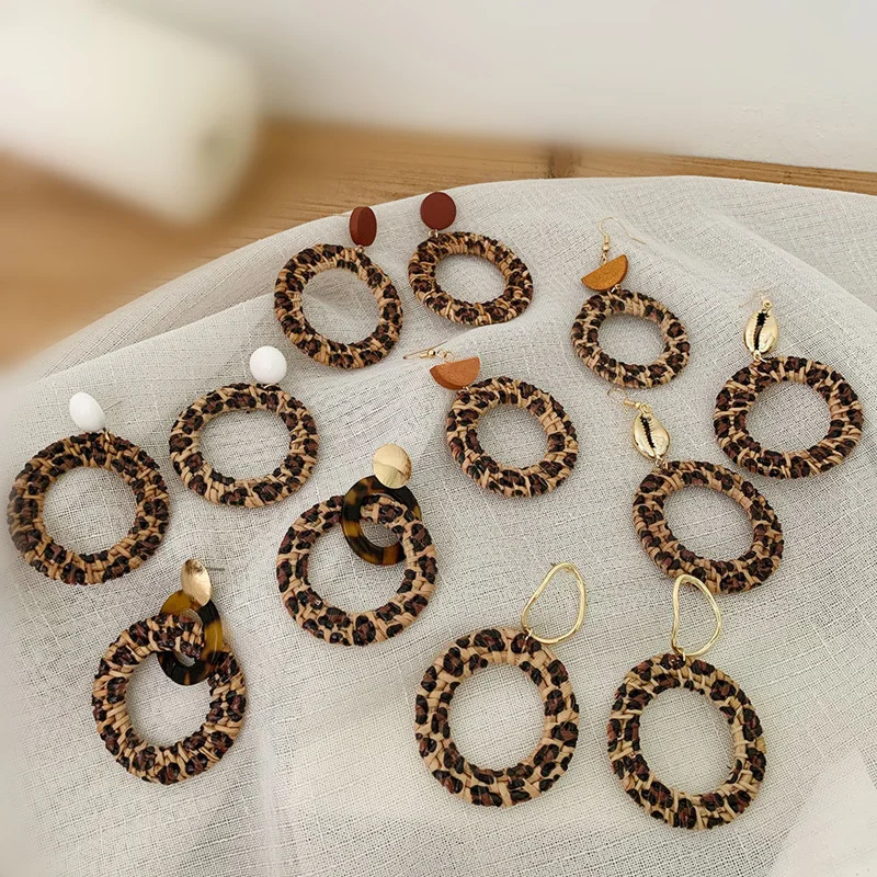 Korea Bohemia Handmade Geometric Drop Earrings For Women Shell Boho Rattan Straw Weave Knit Vine Earring Vacation Party Jewelry
Korea Bohemia Handmade Geometric Drop Earrings For Women Shell Boho Rattan Straw Weave Knit Vine Earring Vacation Party Jewelry