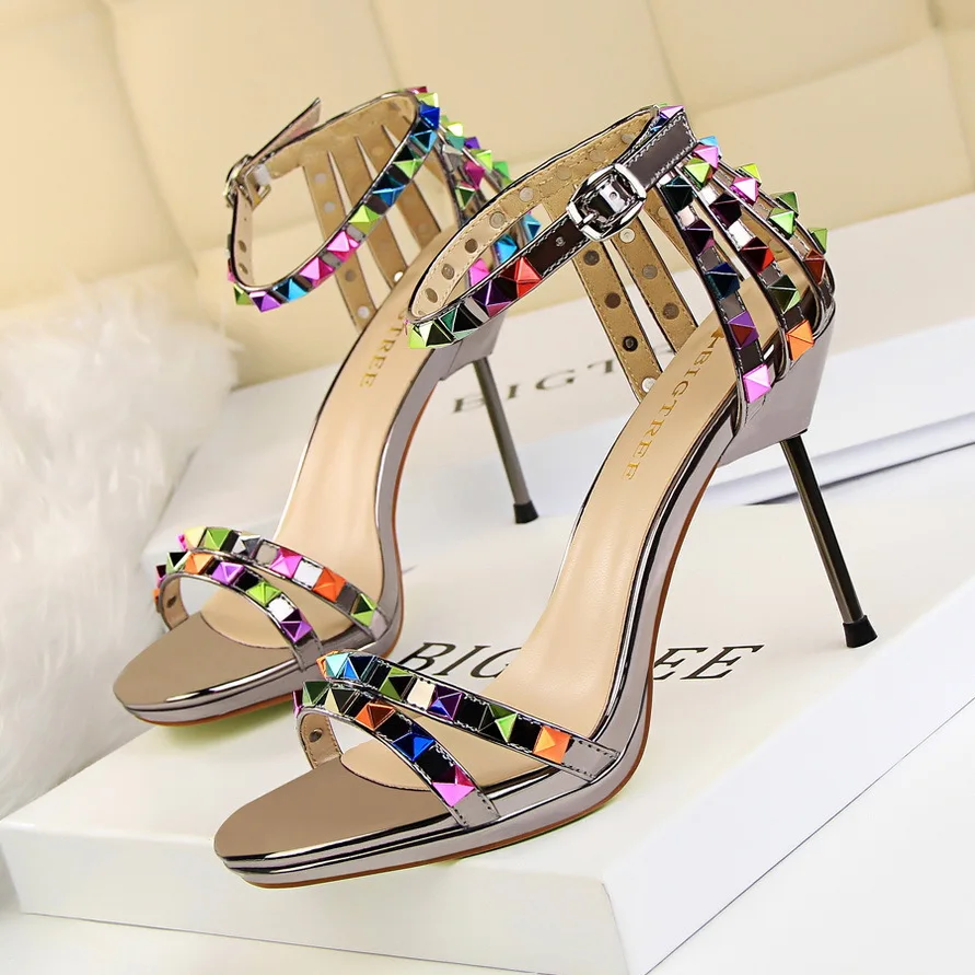 summer sandals women shoes sandales femme 2018 nouveau gladiator Street Punk Sexy nightclubs show Roman fine heels color rivets
summer sandals women shoes sandales femme 2018 nouveau gladiator Street Punk Sexy nightclubs show Roman fine heels color rivets