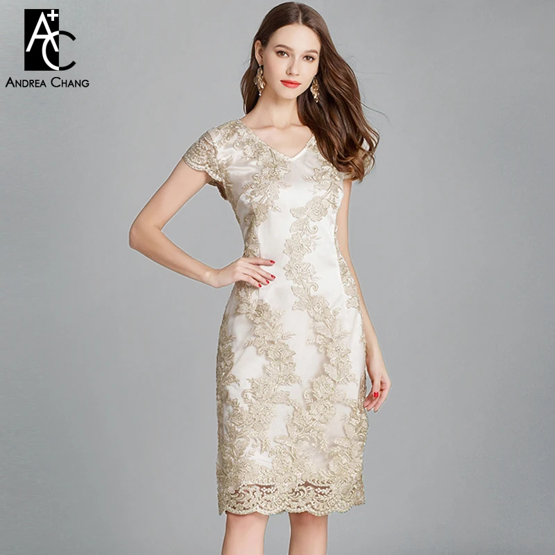 PLUS SIZE woman dress L-5XL high quality summer spring dress golden floral pattern embroidery beige dress vintage slim dress
PLUS SIZE woman dress L-5XL high quality summer spring dress golden floral pattern embroidery beige dress vintage slim dress