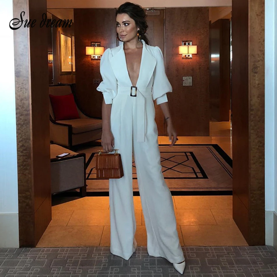2019 new sexy summer white jumpsuit designer jumpsuit high quality cufflinks belt wide leg trousers deep V-neck runway jumpsuit
2019 new sexy summer white jumpsuit designer jumpsuit high quality cufflinks belt wide leg trousers deep V-neck runway jumpsuit