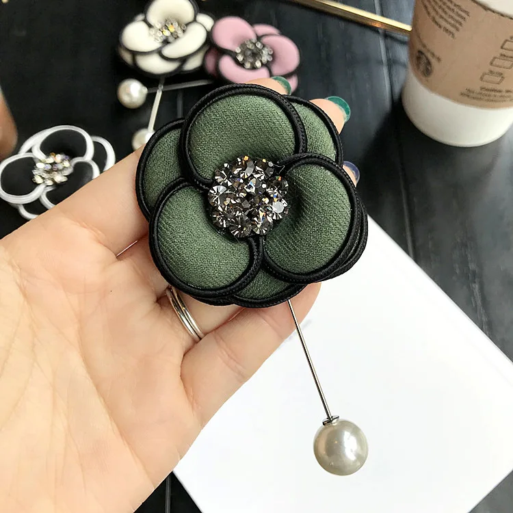 i-Remiel Decoration Fabric Flower Brooch Cardigan Pearl Scarf Retro Camellia Corsage Long Needle Brooches Pins Cloth Art Collar
i-Remiel Decoration Fabric Flower Brooch Cardigan Pearl Scarf Retro Camellia Corsage Long Needle Brooches Pins Cloth Art Collar