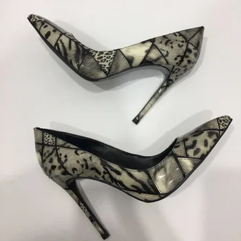 Mature Ladies Leopard Print Stone Pattern Shiny Leather Pumps Super High Heel Pointed Toe Office Lady Career Shoes Women
Mature Ladies Leopard Print Stone Pattern Shiny Leather Pumps Super High Heel Pointed Toe Office Lady Career Shoes Women