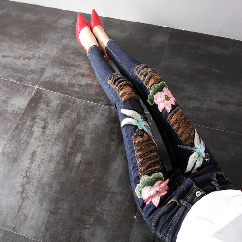 New Ripped Jeans Female Denim Pants Womens Jeans With Lotus Embroidery Stretch Bottoms Feminino Skinny Pants For Women Trousers
New Ripped Jeans Female Denim Pants Womens Jeans With Lotus Embroidery Stretch Bottoms Feminino Skinny Pants For Women Trousers