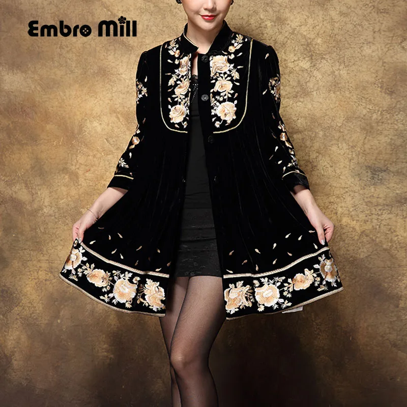 plus size autumn/winter velvet outerwear chinese style embroidered medium-long wholesale women's trench coat female L-4XL
plus size autumn/winter velvet outerwear chinese style embroidered medium-long wholesale women's trench coat female L-4XL
