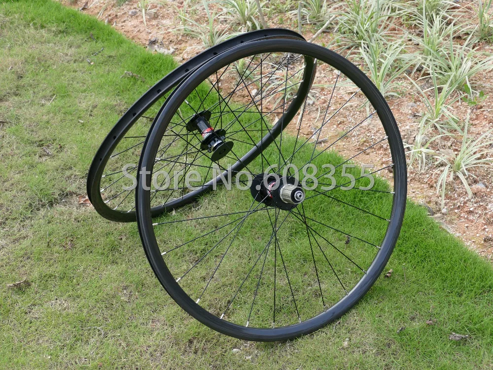 3k UD Carbon Matt Glossy 27.5er 650B MTB Mountain Bike Clincher Wheelset 27.5" For Disc BRAKE
3k UD Carbon Matt Glossy 27.5er 650B MTB Mountain Bike Clincher Wheelset 27.5" For Disc BRAKE