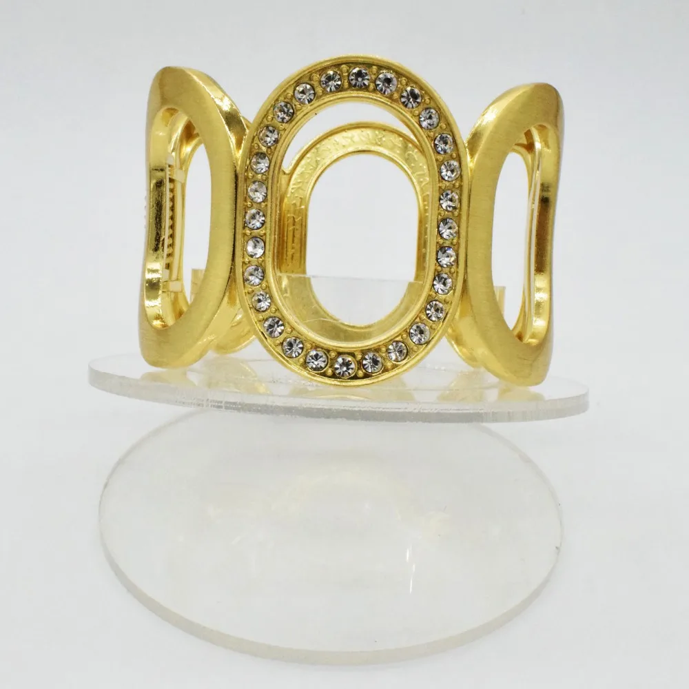 New fashion bracelet Dubai gold-color of women cuff delicate wedding bracelet beautiful Birthday gift Jewelry
New fashion bracelet Dubai gold-color of women cuff delicate wedding bracelet beautiful Birthday gift Jewelry