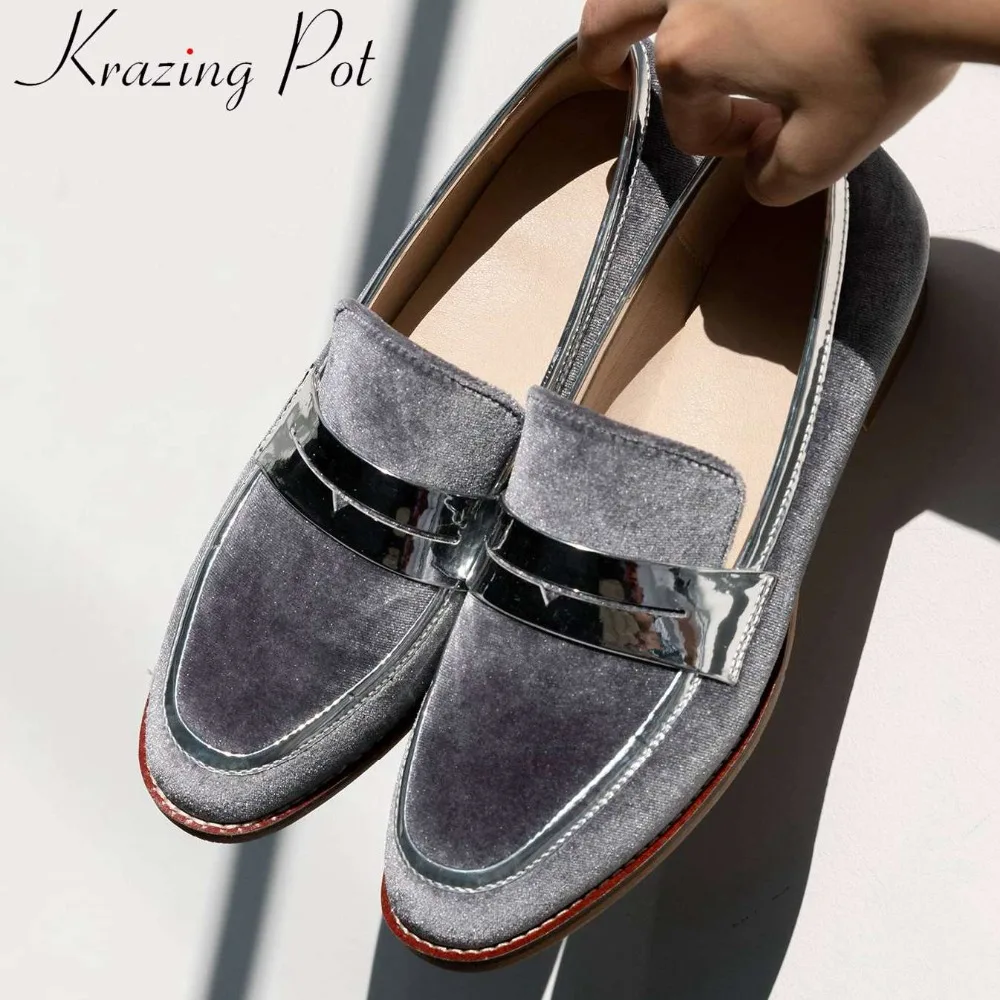 Comfortable velvet material low heels breathable natural leather loafers round toe concise style brand party driving shoes L17
Comfortable velvet material low heels breathable natural leather loafers round toe concise style brand party driving shoes L17