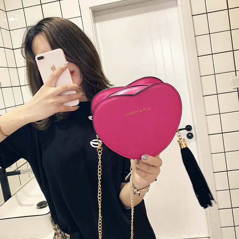 2019 New Women Pu Leather Evening Clutch Bags Heart Pattern Handbag Female Wristlet Evening Purse Shoulder Bags Bolsa Feminina
2019 New Women Pu Leather Evening Clutch Bags Heart Pattern Handbag Female Wristlet Evening Purse Shoulder Bags Bolsa Feminina