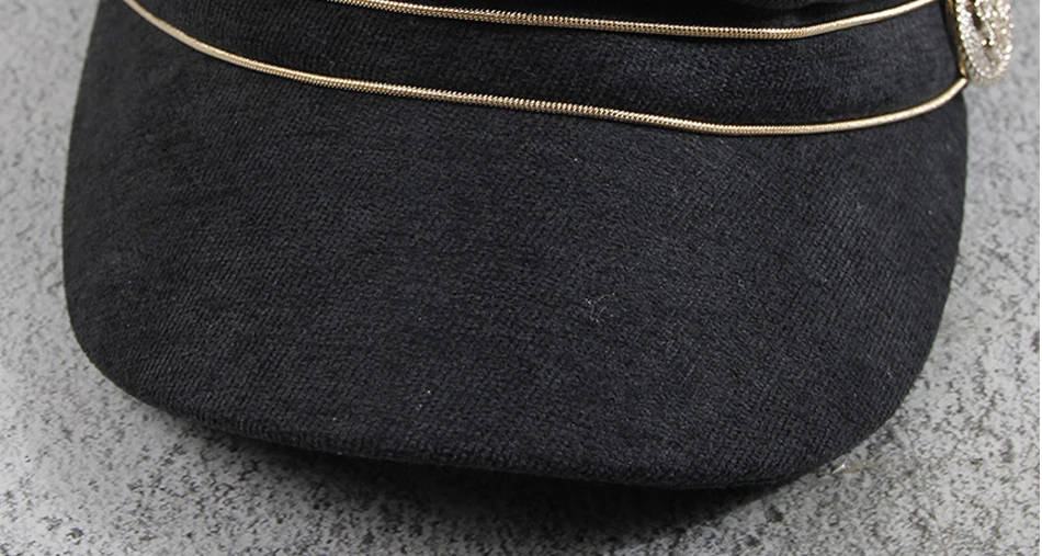 hat377_37