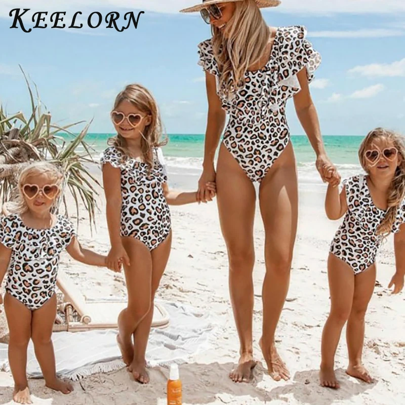 Keelorn Girls Clothing 2019 New Children Swimwear Girls Swimsuit Kids Leopard Ruffle Bikini Surround Mom Beachwear Bathing Suit
Keelorn Girls Clothing 2019 New Children Swimwear Girls Swimsuit Kids Leopard Ruffle Bikini Surround Mom Beachwear Bathing Suit
