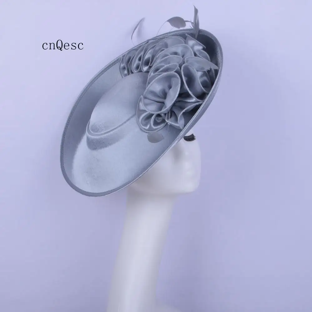 2019 Grey Large saucer satin fascinator hatinator Royal wedding hat headpiece Derby Ascot race bridal shower mother of the bride
2019 Grey Large saucer satin fascinator hatinator Royal wedding hat headpiece Derby Ascot race bridal shower mother of the bride
