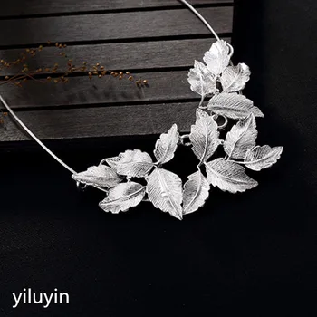KJJEAXCMY Fine jewelry S990, hollowed out, clover flowers, riches and fringes, pure silver Thai silver sweater chain pendant
KJJEAXCMY Fine jewelry S990, hollowed out, clover flowers, riches and fringes, pure silver Thai silver sweater chain pendant