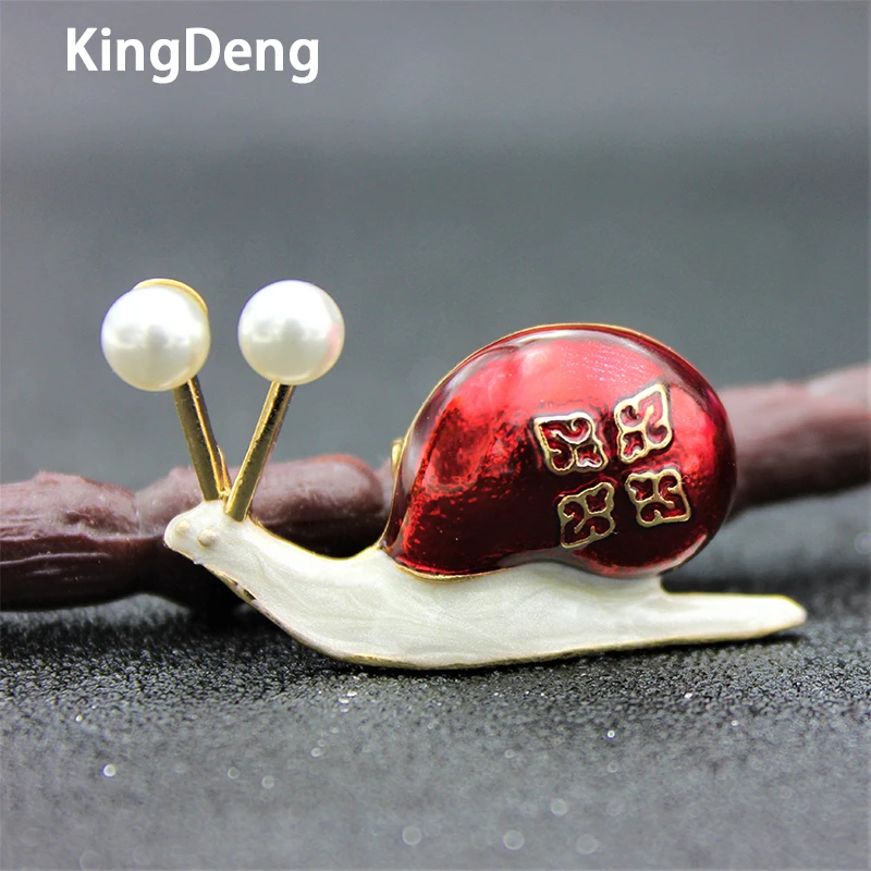 Snail Brooches Animal Accessories For Women Three Colors Enamel Pins Gifts Metal Lapel Pin Lovers Brooch Beautiful Jewelry
Snail Brooches Animal Accessories For Women Three Colors Enamel Pins Gifts Metal Lapel Pin Lovers Brooch Beautiful Jewelry