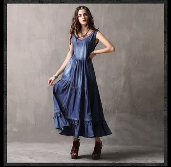 A new 2019 summer dress with v-neck tank top, vintage embroidery, and an oversized denim dress
A new 2019 summer dress with v-neck tank top, vintage embroidery, and an oversized denim dress