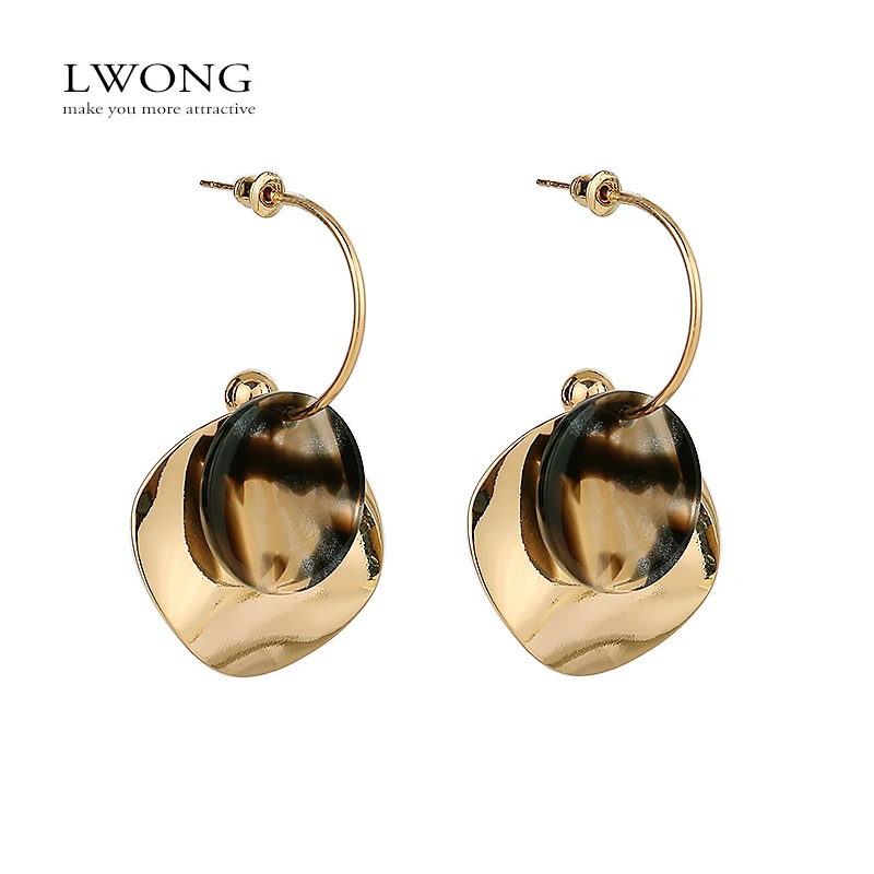 LWONG Gold Color Disc Half Hoop Earrings Women Unique Black Acrylic Earrings Geometrical Round Coin Earrings Jewelry Wholesale
LWONG Gold Color Disc Half Hoop Earrings Women Unique Black Acrylic Earrings Geometrical Round Coin Earrings Jewelry Wholesale