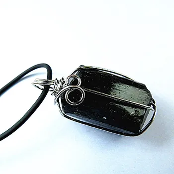 5pcs Black tourmaline ore natural crystal Pendant Necklace Pendant Black Tourmaline stone positive energy
5pcs Black tourmaline ore natural crystal Pendant Necklace Pendant Black Tourmaline stone positive energy