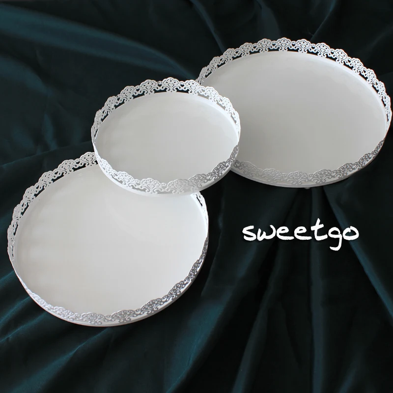 Cake display tray 8''/10''/12''round cake stand white iron dessert platter Home baking &pastry decoration supplier cake tools
Cake display tray 8''/10''/12''round cake stand white iron dessert platter Home baking &pastry decoration supplier cake tools