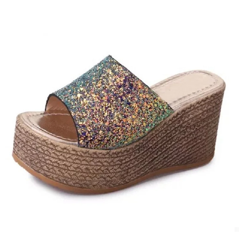 Bling Glitters Slippers 2017 Summer Beach Slides Platform Gold Shoes Woman Leisure Wedges Shoes 
Bling Glitters Slippers 2017 Summer Beach Slides Platform Gold Shoes Woman Leisure Wedges Shoes